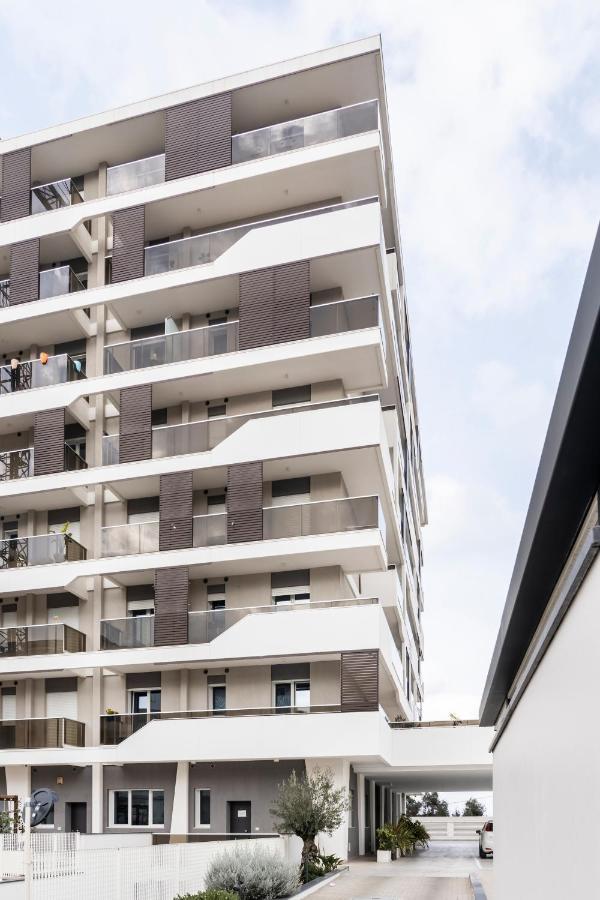 Gentile 46 Luxury Flat Apartment Bari Luaran gambar
